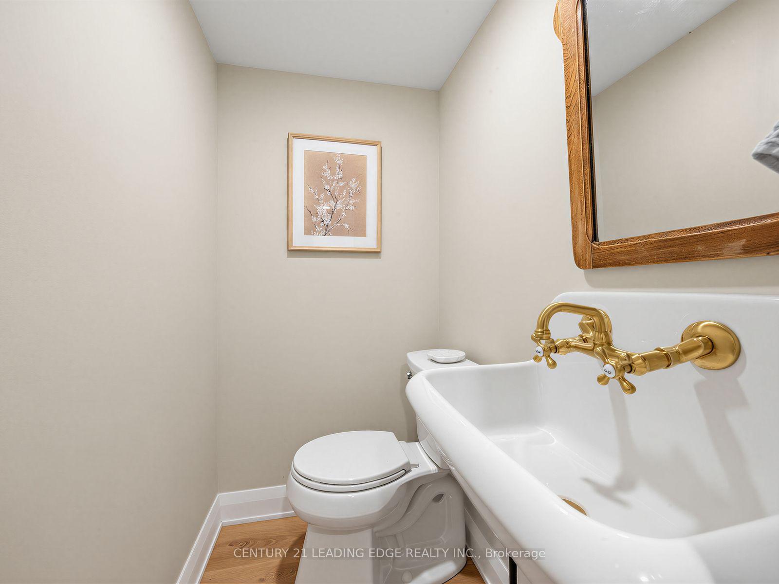 Photo 39 of 47 Centennial Avenue, East Gwillimbury, Holland Landing — HOMEH