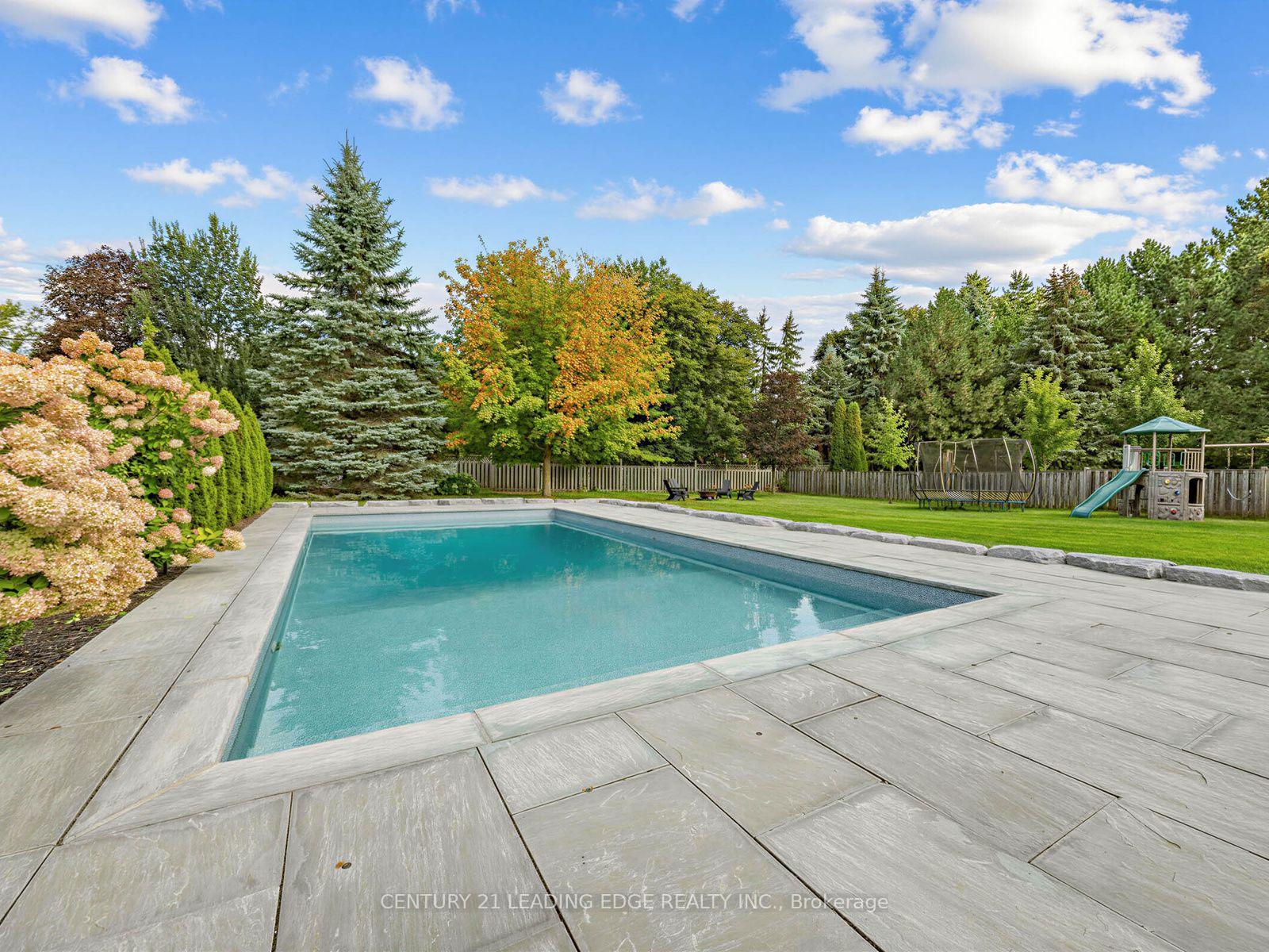 Photo 45 of 47 Centennial Avenue, East Gwillimbury, Holland Landing — HOMEH