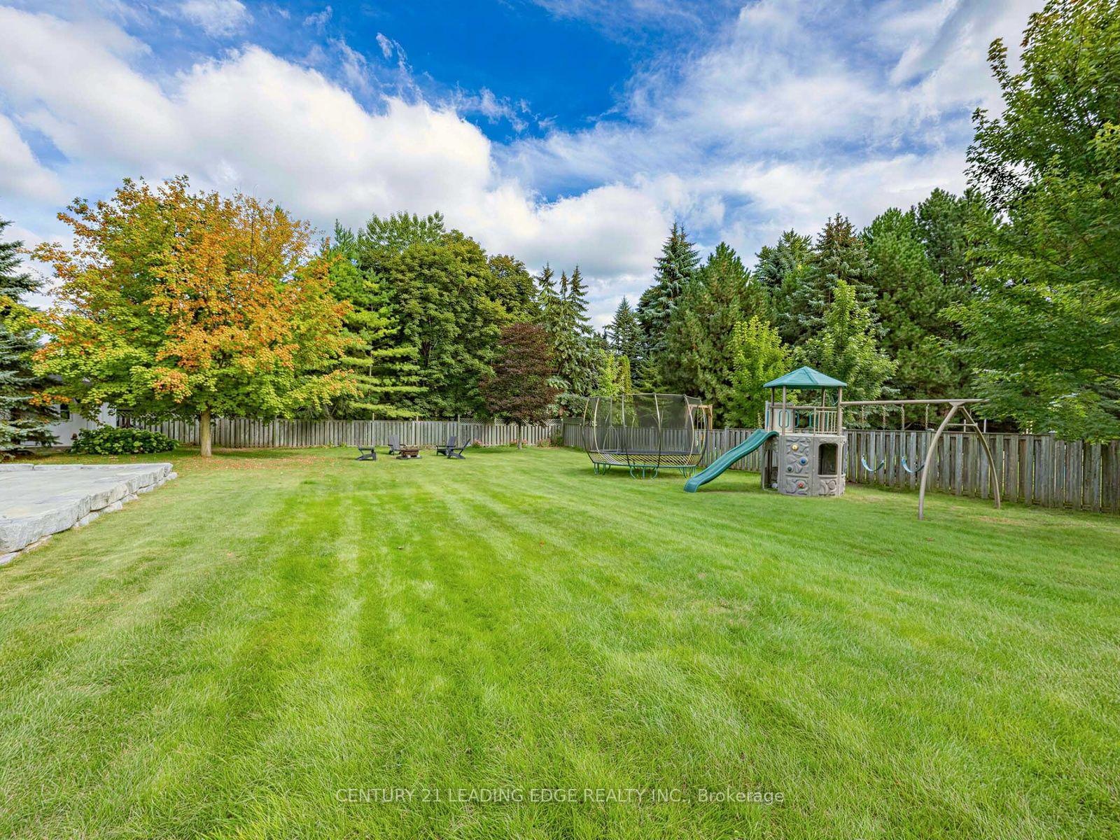 Photo 48 of 47 Centennial Avenue, East Gwillimbury, Holland Landing — HOMEH