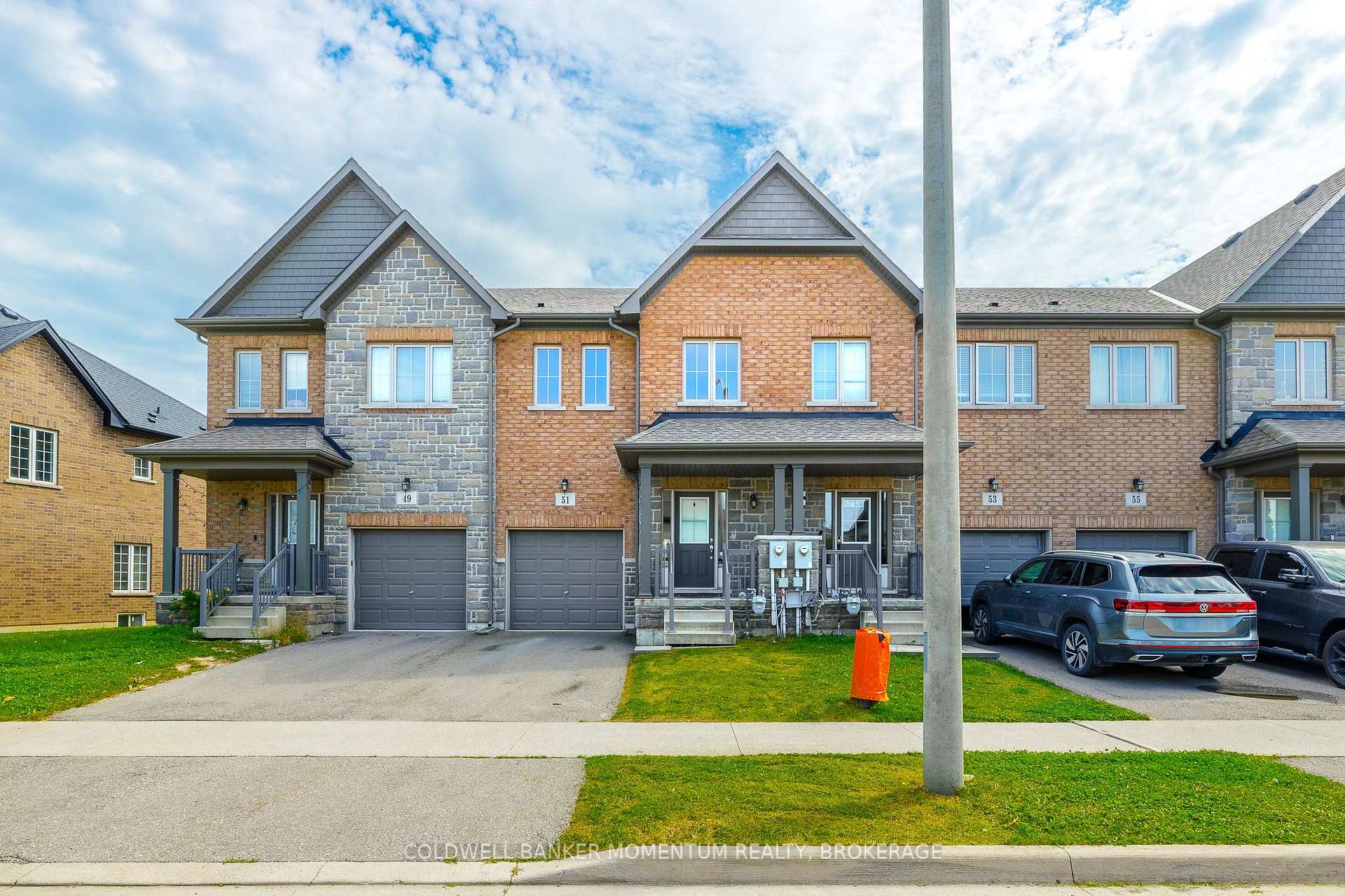 Photo 2 of 51 Sunset Way, Thorold, Rolling Meadows — HOMEH