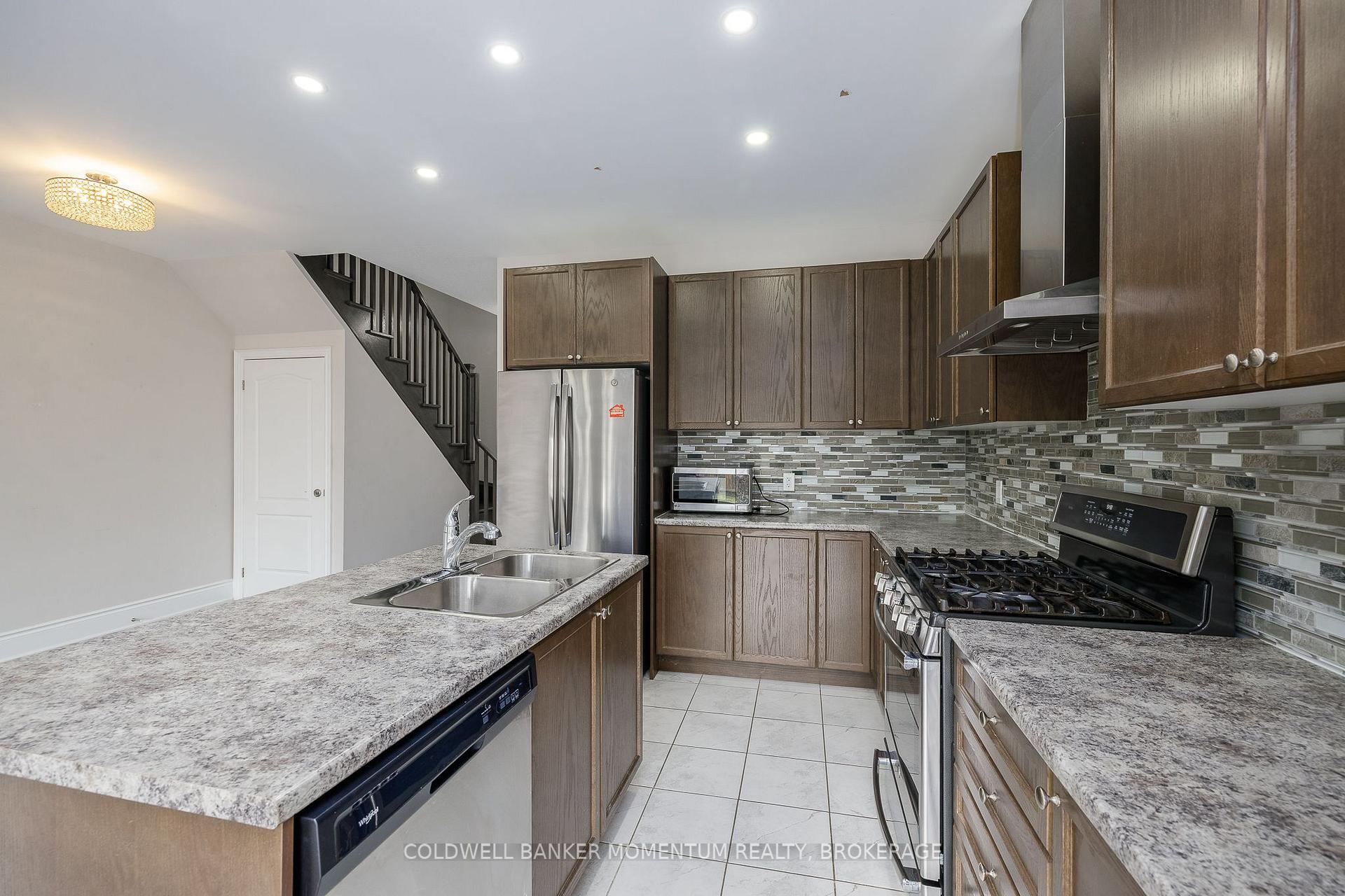 Photo 10 of 51 Sunset Way, Thorold, Rolling Meadows — HOMEH