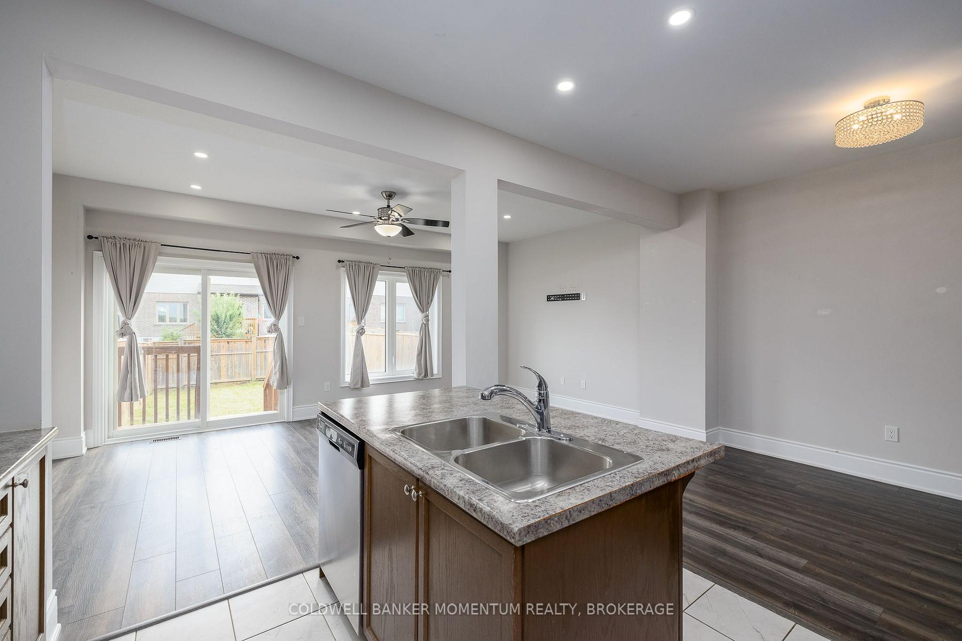 Photo 11 of 51 Sunset Way, Thorold, Rolling Meadows — HOMEH