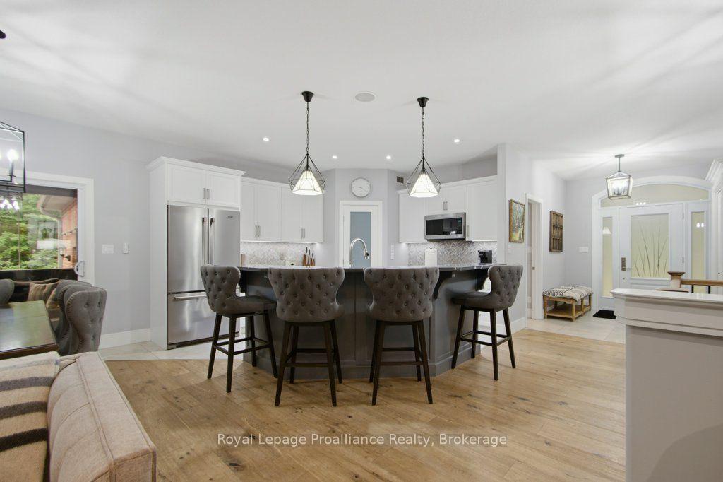 Photo 8 of 52 Oak Ridge Drive, Quinte West, Sidney Ward — HOMEH