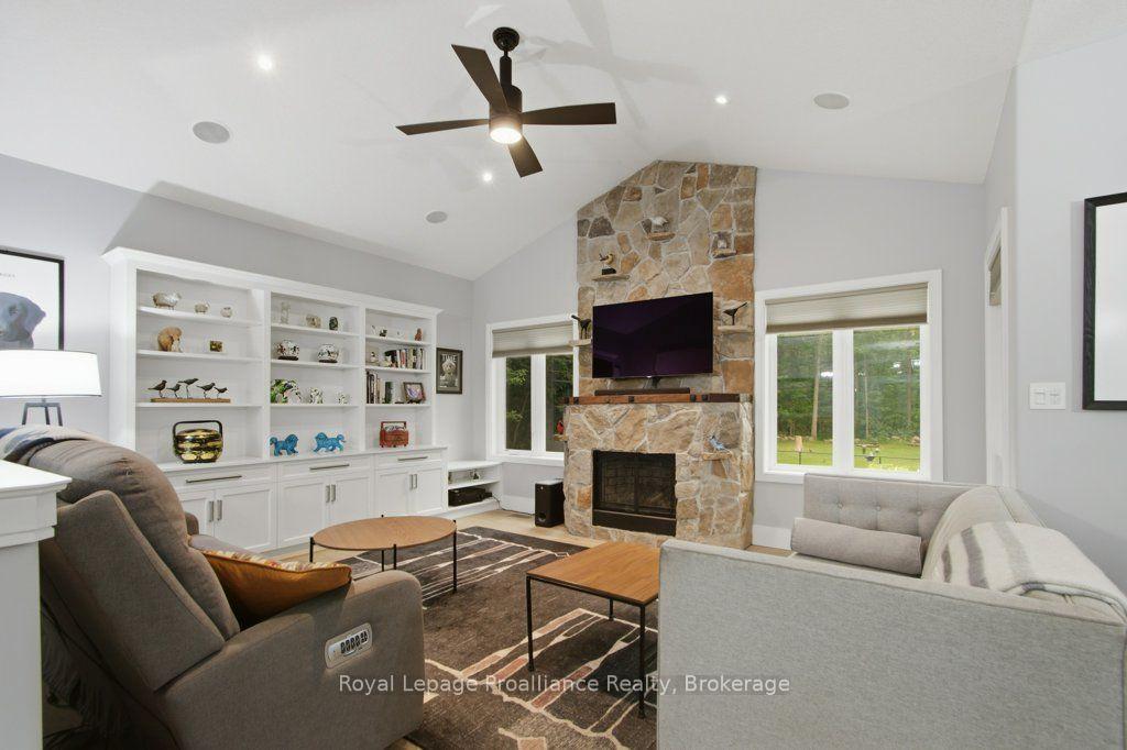 Photo 13 of 52 Oak Ridge Drive, Quinte West, Sidney Ward — HOMEH