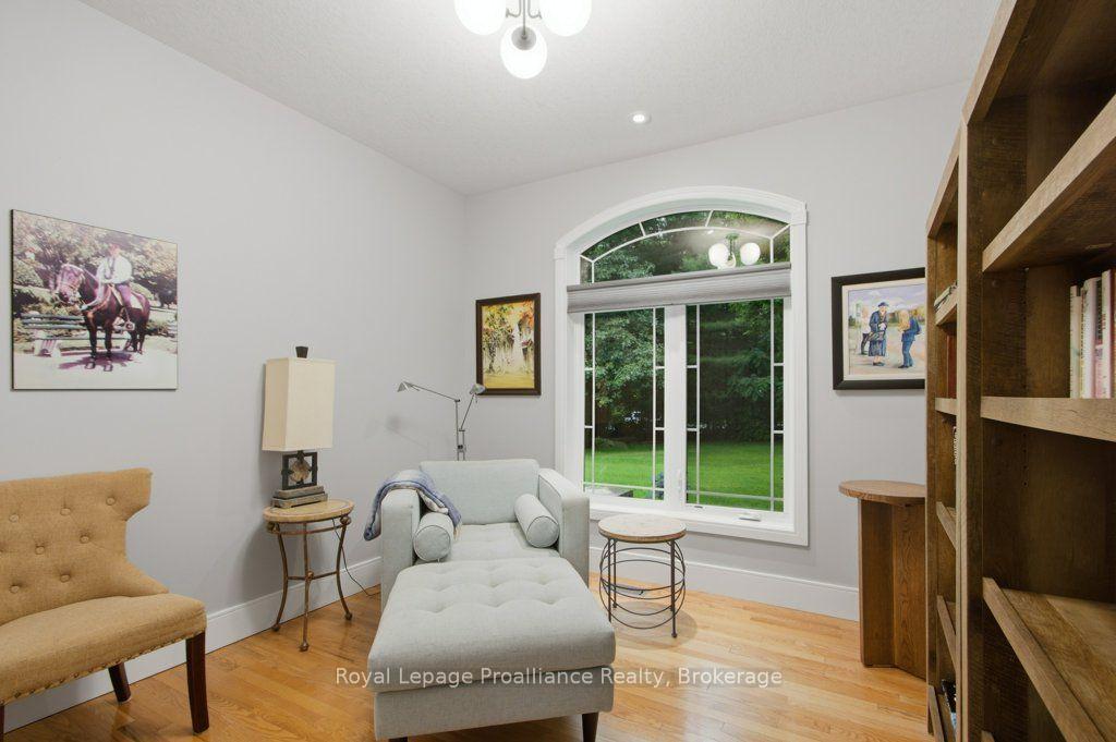 Photo 23 of 52 Oak Ridge Drive, Quinte West, Sidney Ward — HOMEH