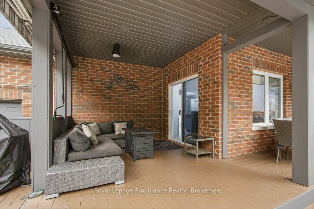 Photo 42 of 52 Oak Ridge Drive, Quinte West, Sidney Ward — HOMEH