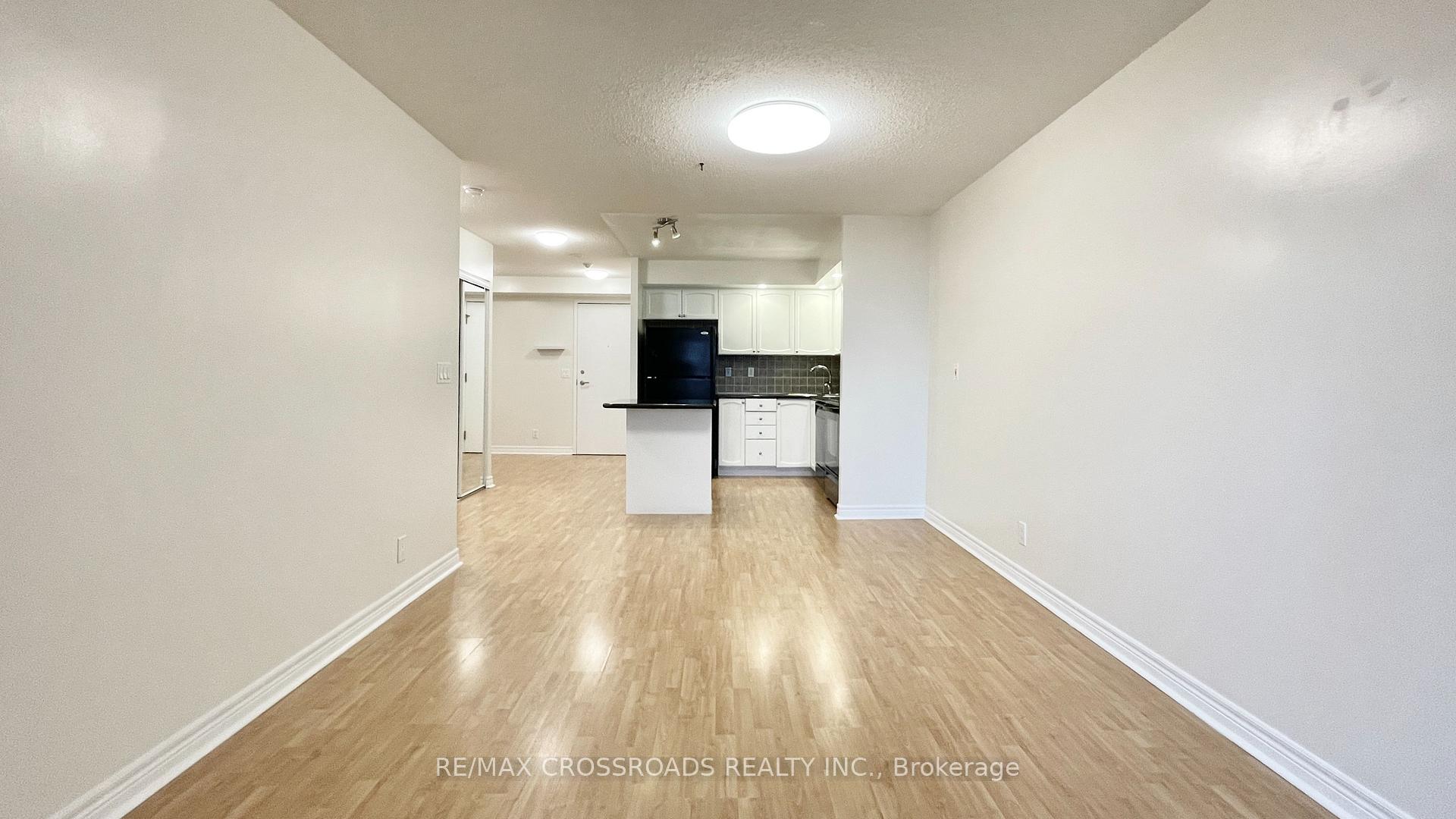 Photo 3 of Unit 607, 33 Cox Boulevard, Markham, Unionville — HOMEH