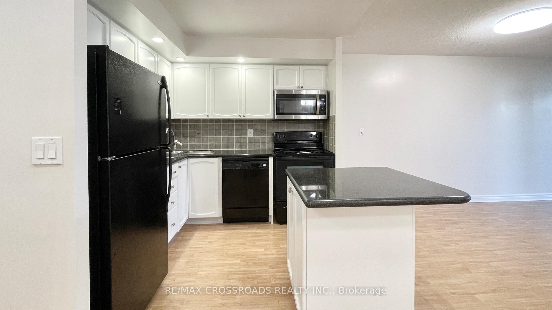 Photo 5 of Unit 607, 33 Cox Boulevard, Markham, Unionville — HOMEH