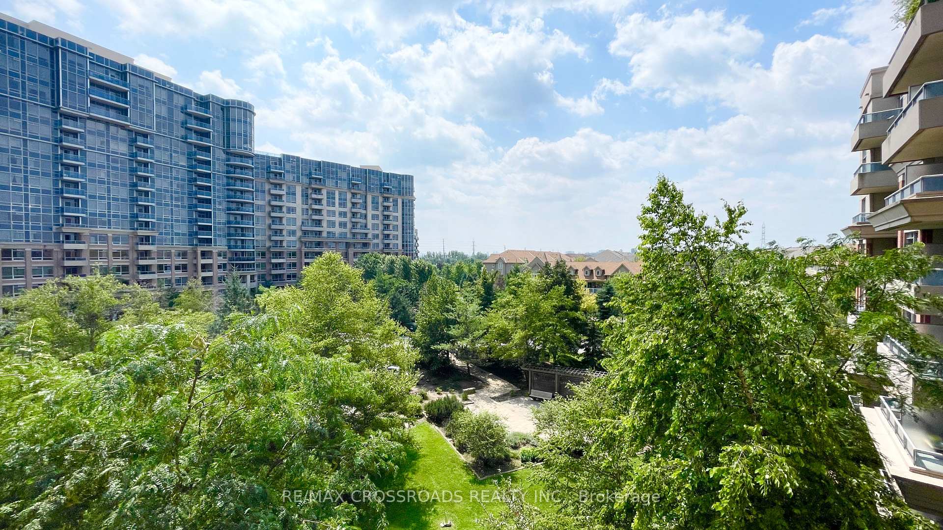 Photo 11 of Unit 607, 33 Cox Boulevard, Markham, Unionville — HOMEH