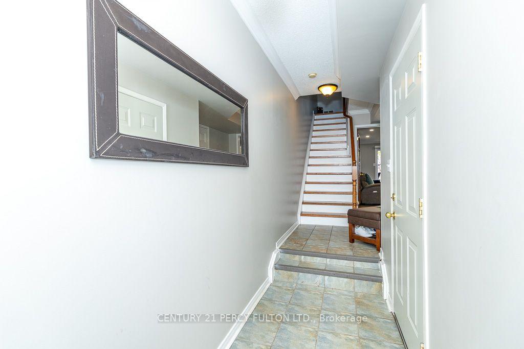 Photo 6 of 28 Rumi Crescent, North York, Victoria Village — HOMEH
