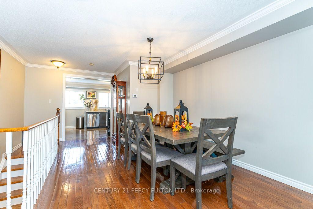Photo 25 of 28 Rumi Crescent, North York, Victoria Village — HOMEH