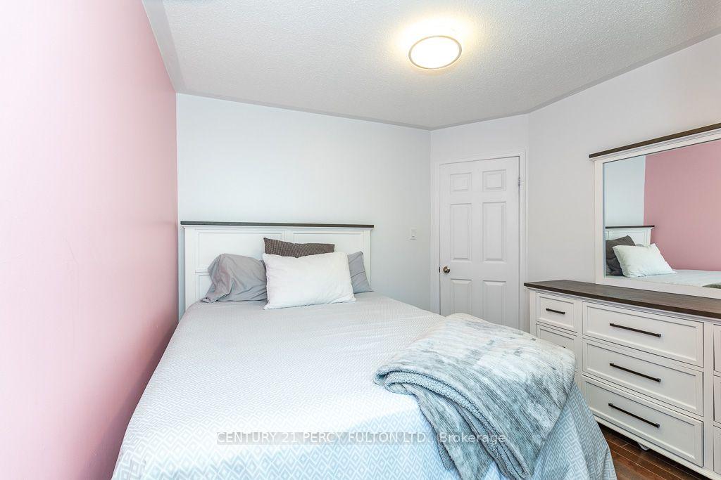 Photo 32 of 28 Rumi Crescent, North York, Victoria Village — HOMEH