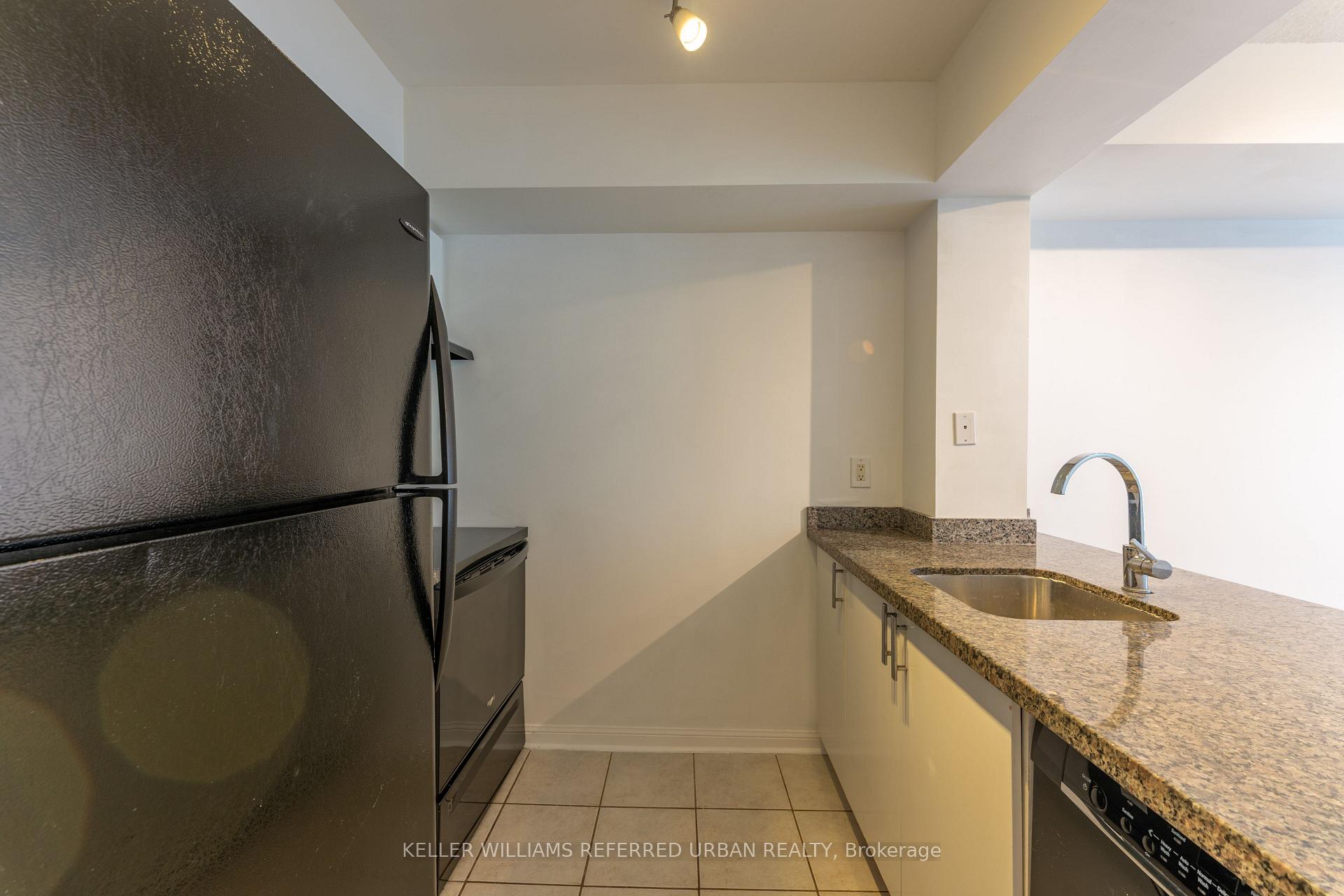 Photo 3 of Unit 651, 3 Everson Drive, North York, Willowdale East — HOMEH