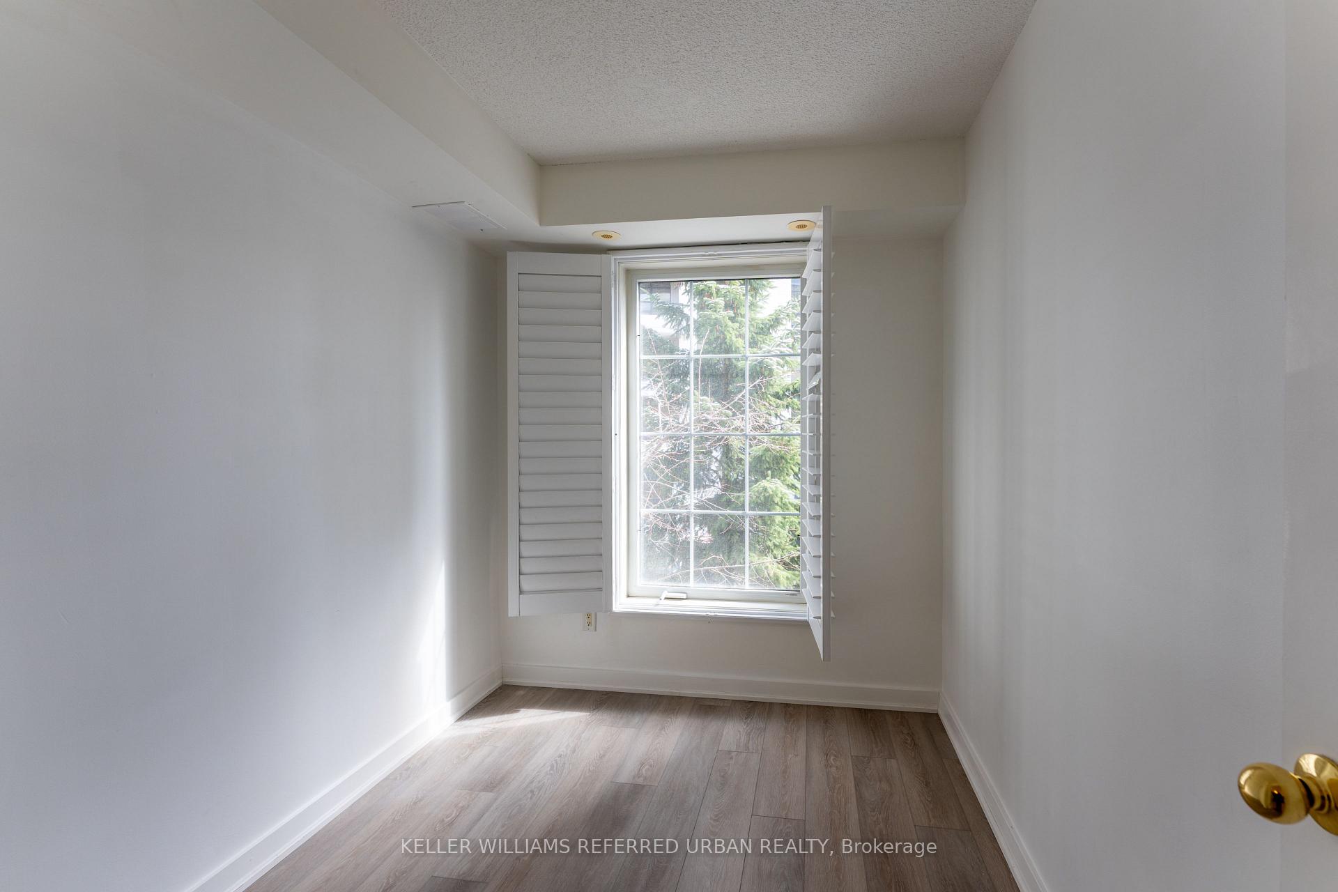 Photo 10 of Unit 651, 3 Everson Drive, North York, Willowdale East — HOMEH