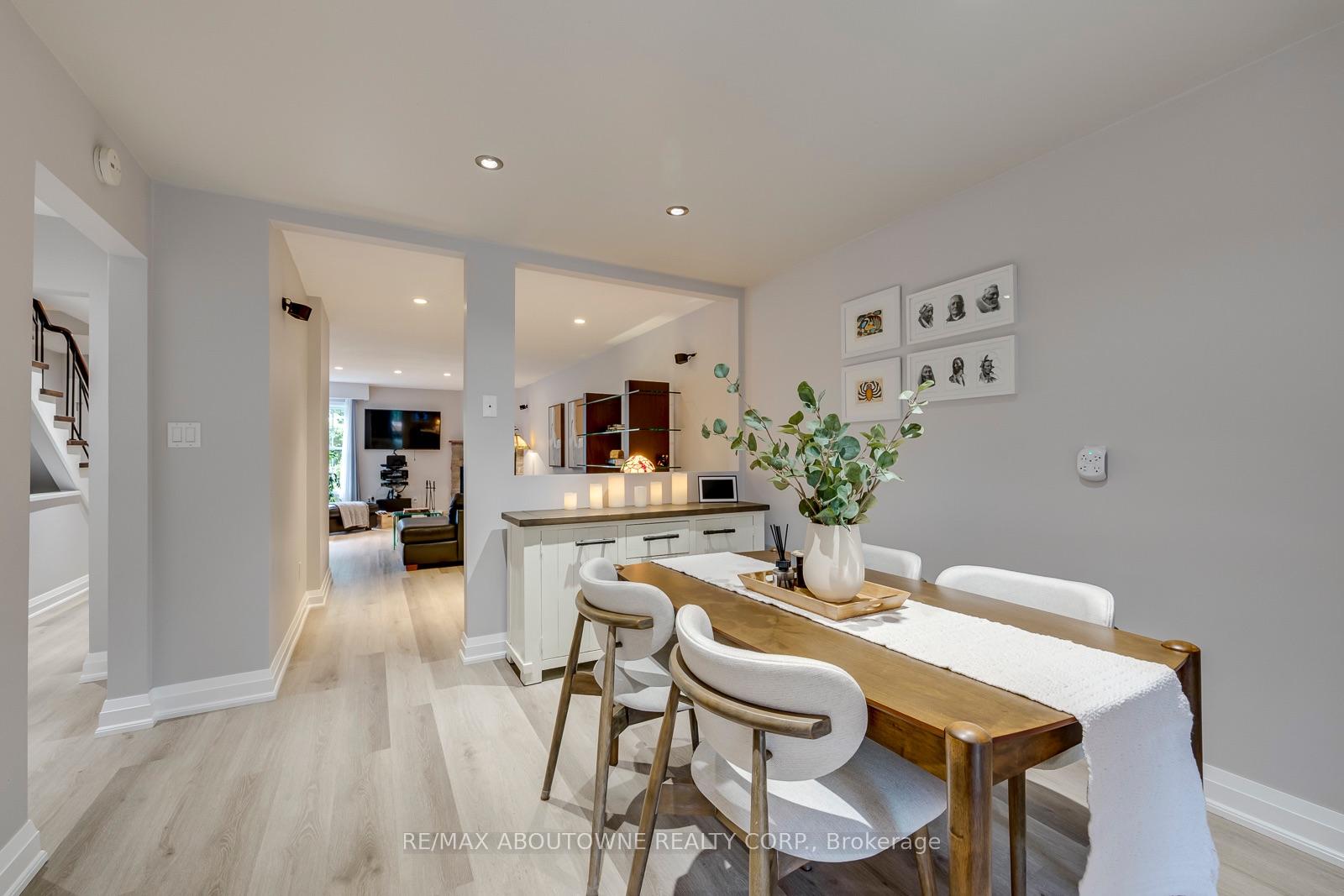 Photo 19 of 1198 Potters Wheel Crescent, Oakville, Glen Abbey — HOMEH