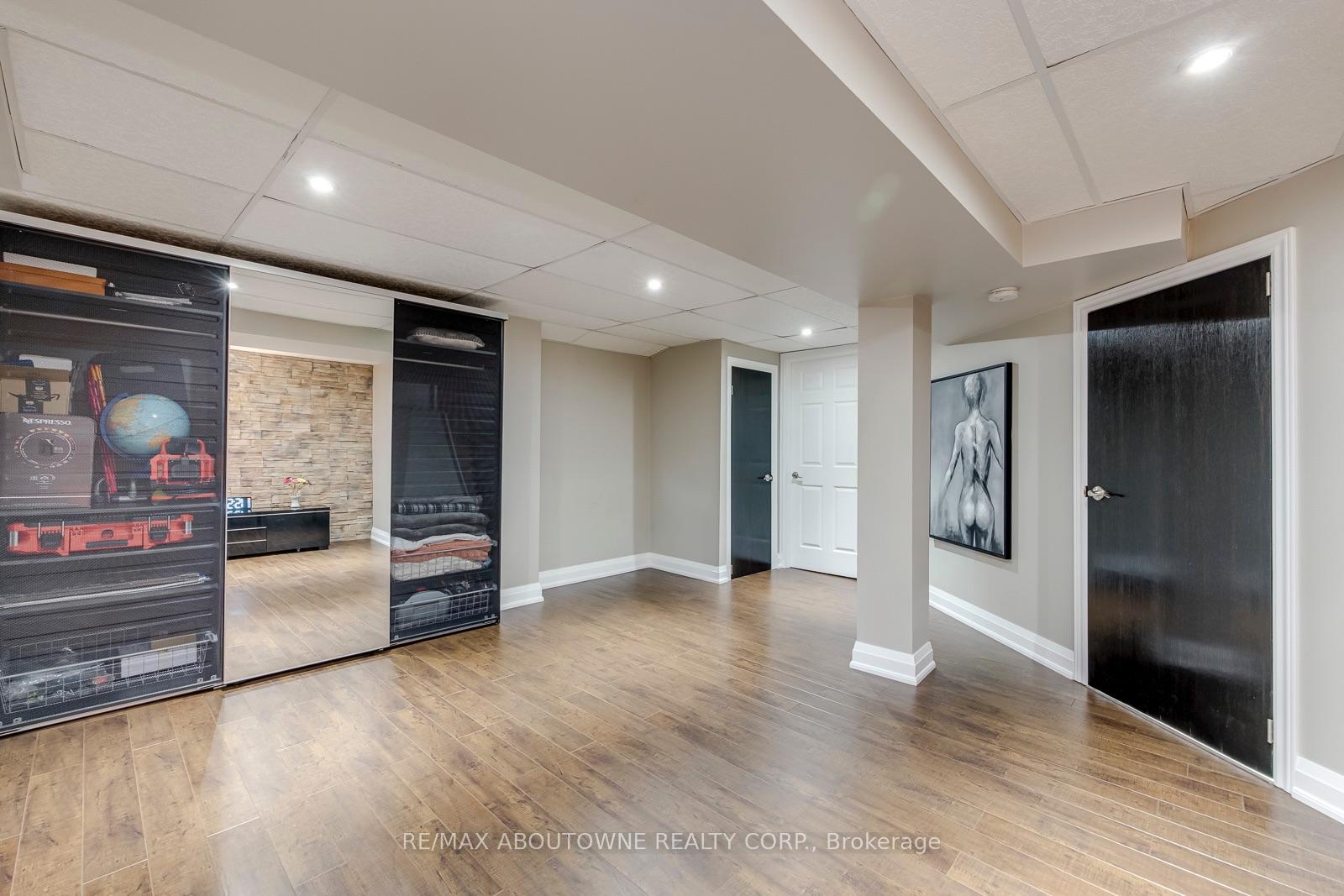 Photo 39 of 1198 Potters Wheel Crescent, Oakville, Glen Abbey — HOMEH