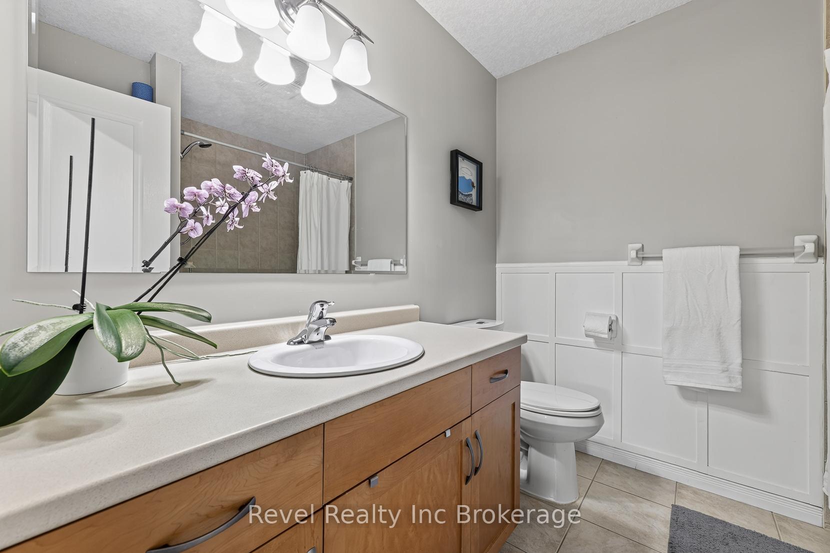 Photo 24 of 762 Frontenac Crescent, Woodstock, Woodstock - South — HOMEH