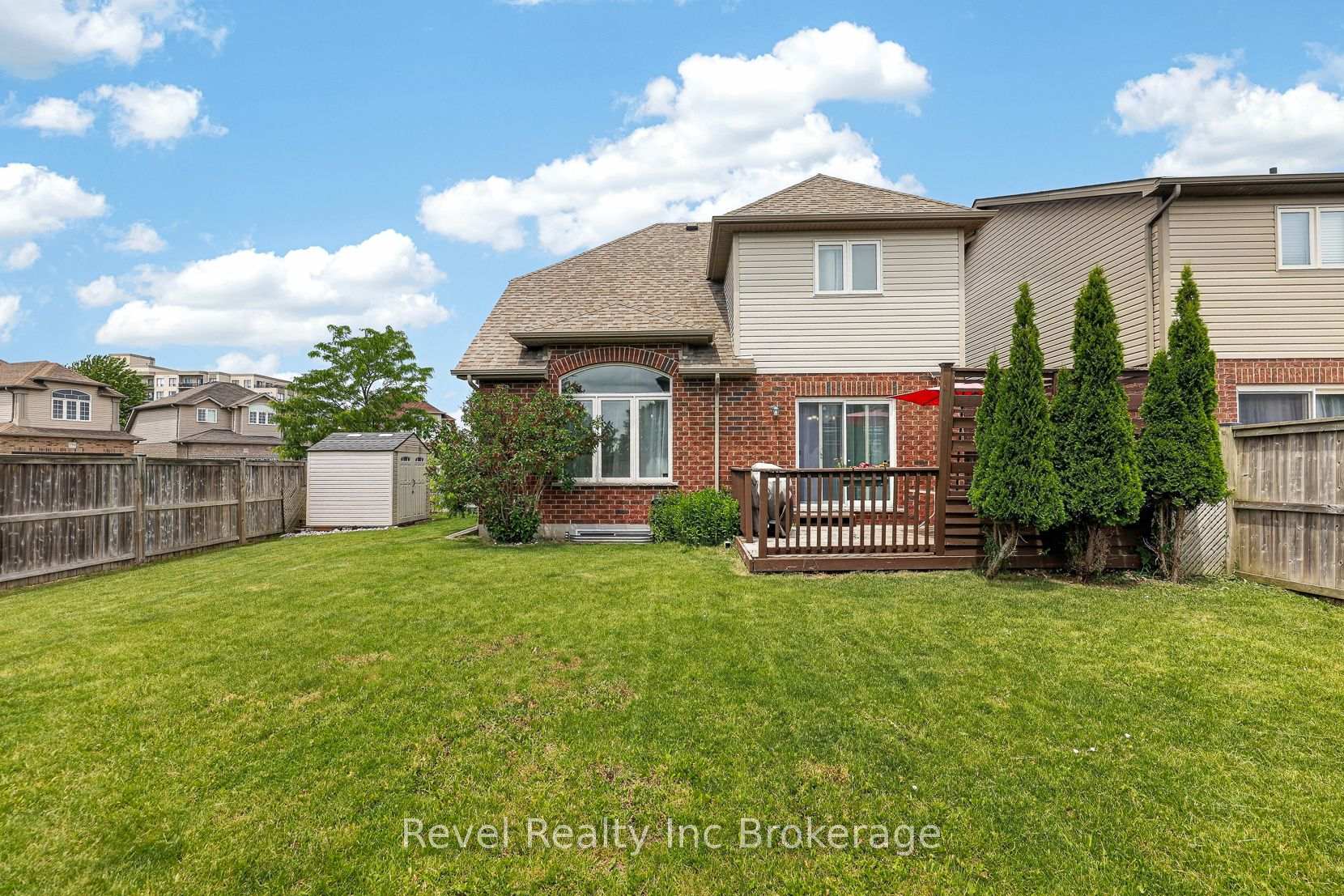 Photo 32 of 762 Frontenac Crescent, Woodstock, Woodstock - South — HOMEH