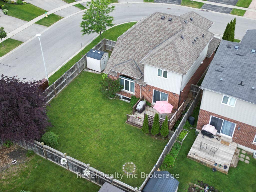 Photo 38 of 762 Frontenac Crescent, Woodstock, Woodstock - South — HOMEH
