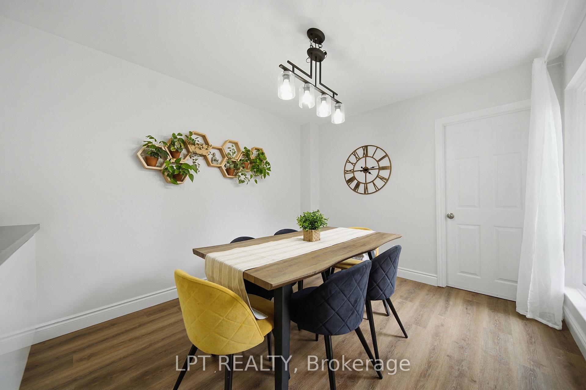 Photo 2 of Unit 110, 155 Glovers Road, Oshawa, Samac — HOMEH