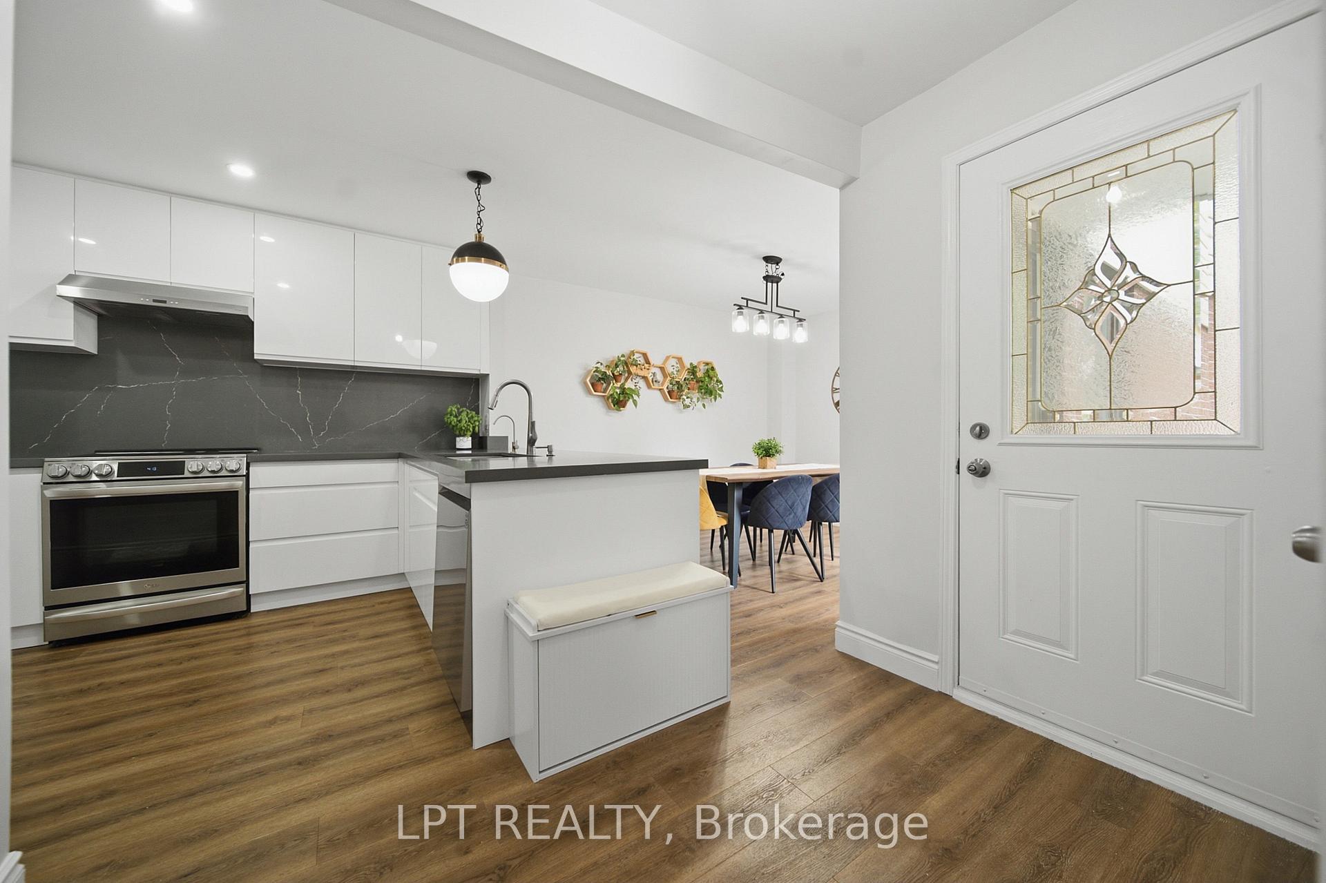 Photo 4 of Unit 110, 155 Glovers Road, Oshawa, Samac — HOMEH