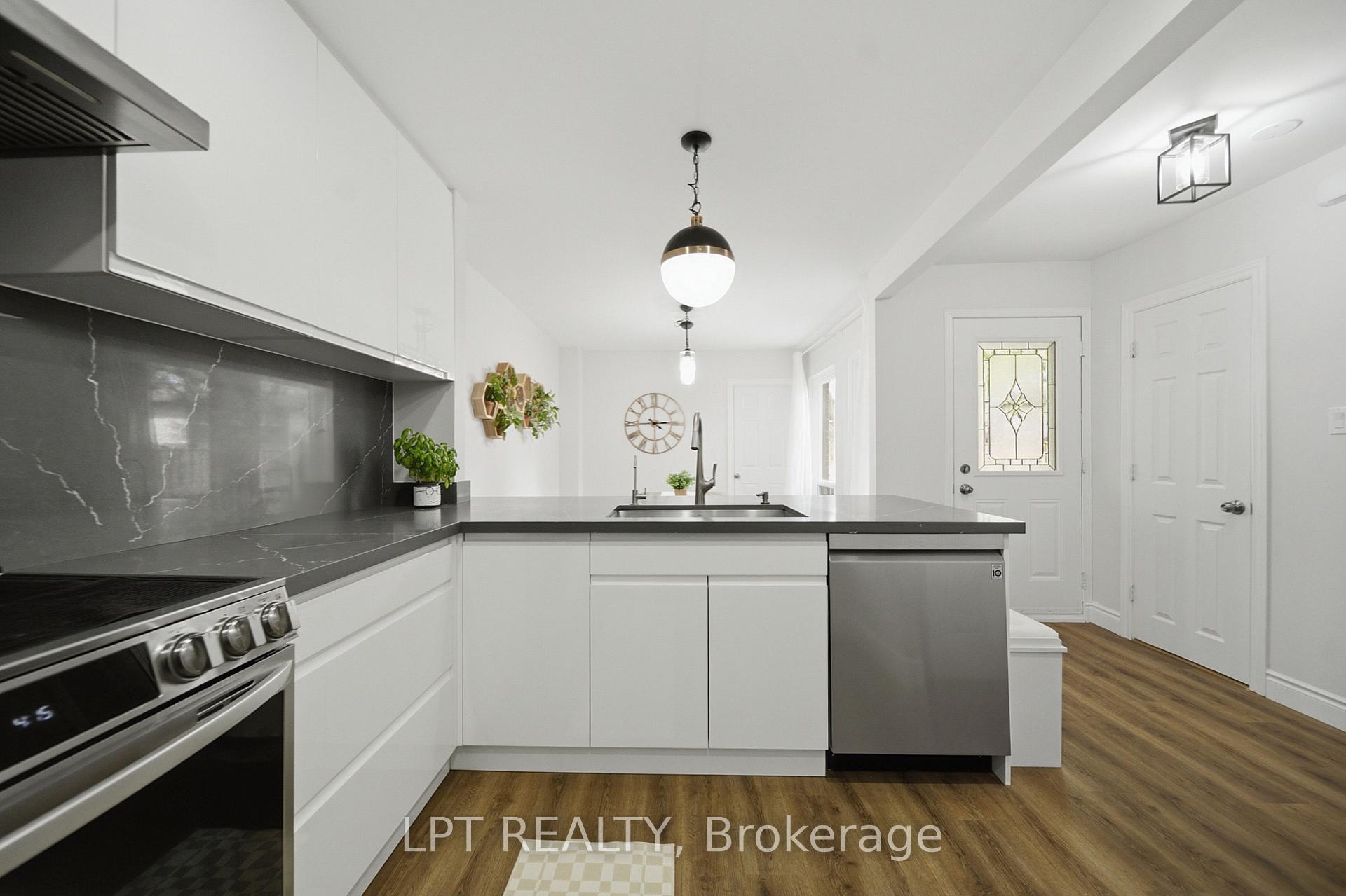 Photo 9 of Unit 110, 155 Glovers Road, Oshawa, Samac — HOMEH