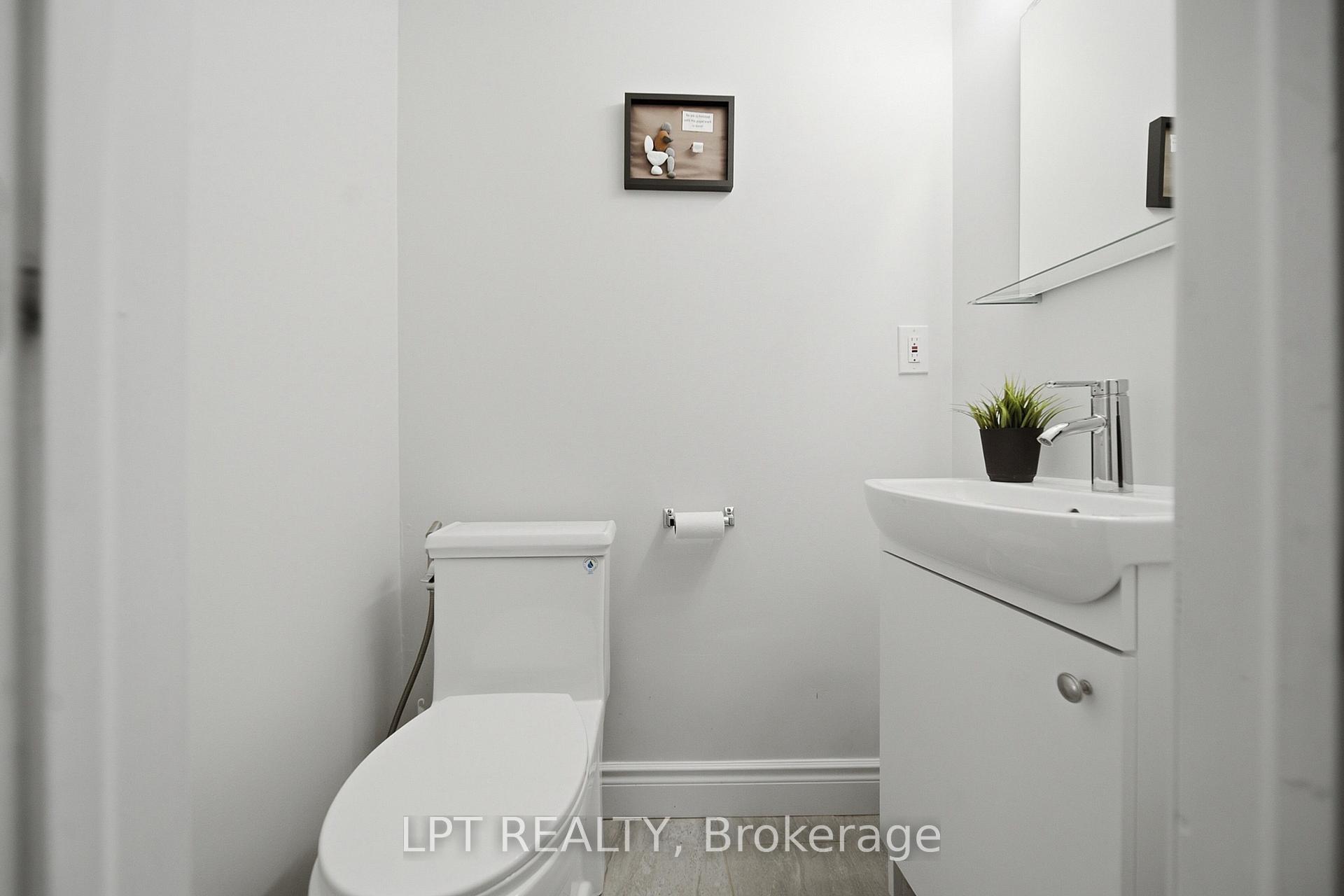Photo 14 of Unit 110, 155 Glovers Road, Oshawa, Samac — HOMEH