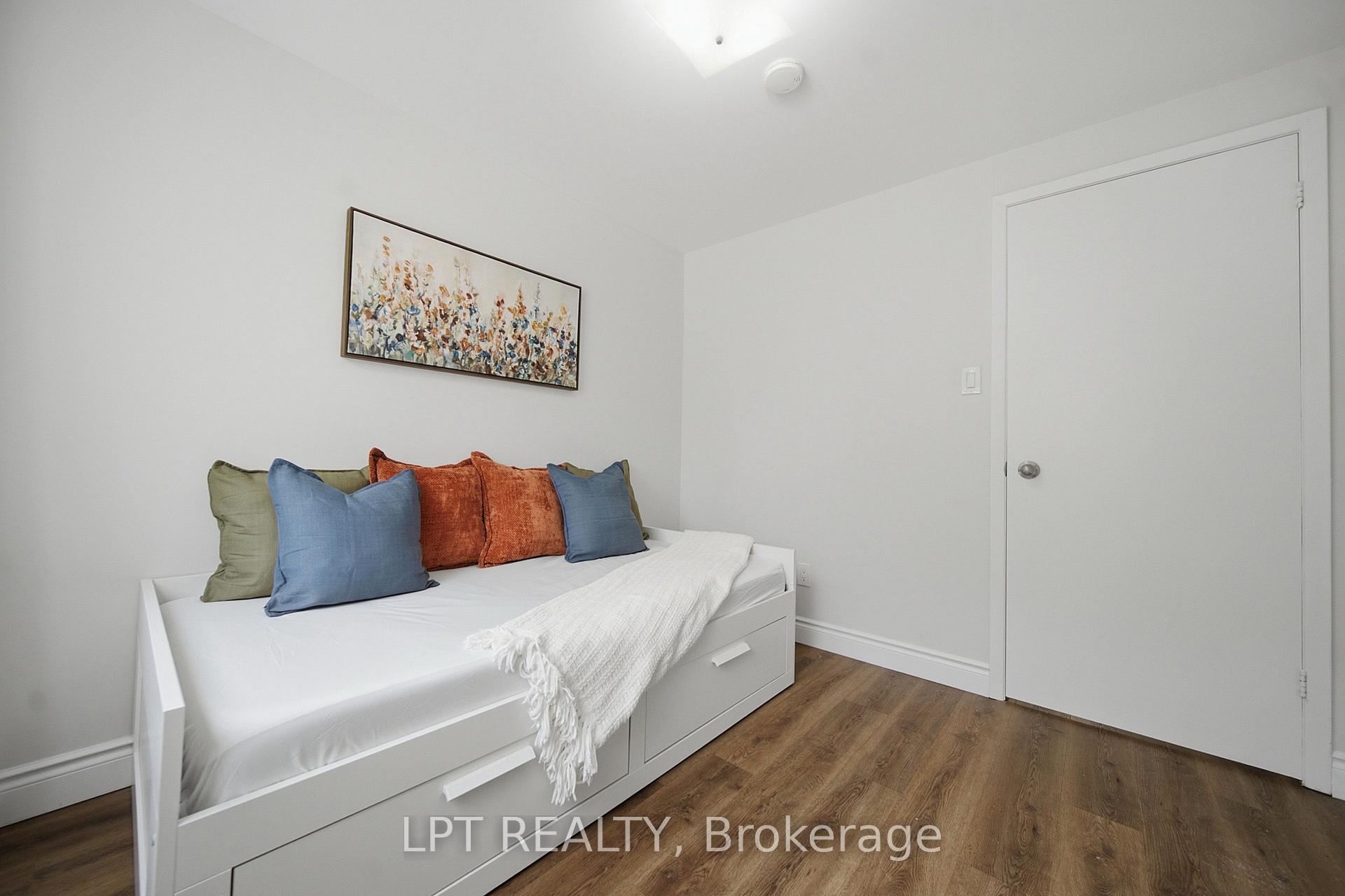 Photo 35 of Unit 110, 155 Glovers Road, Oshawa, Samac — HOMEH