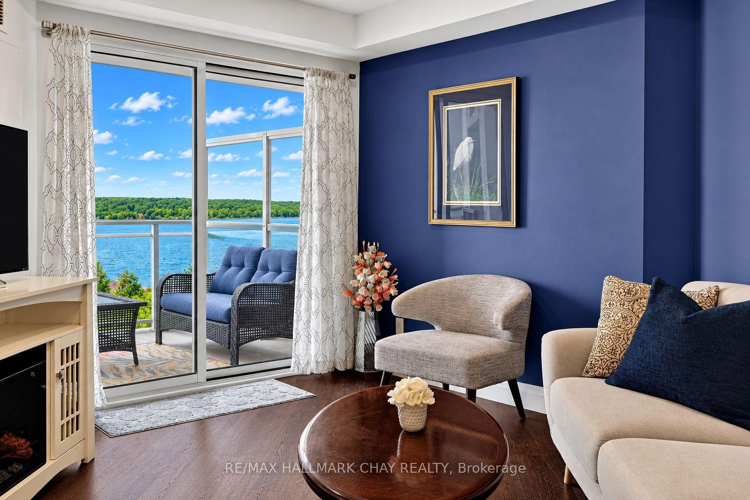 Photo 5 of Unit 819, 58 Lakeside Terrace, Barrie, Little Lake — HOMEH