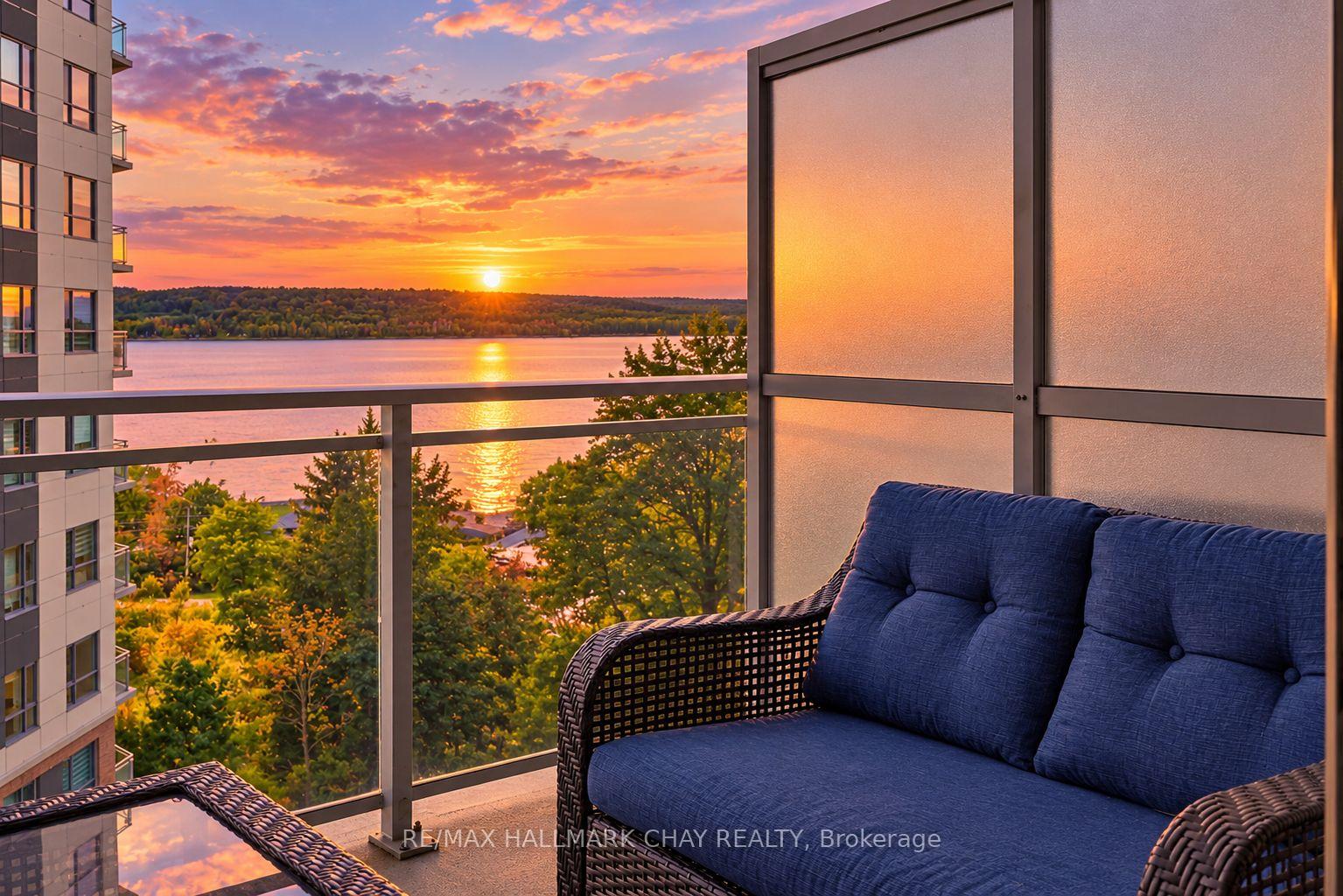 Photo 2 of Unit 819, 58 Lakeside Terrace, Barrie, Little Lake — HOMEH
