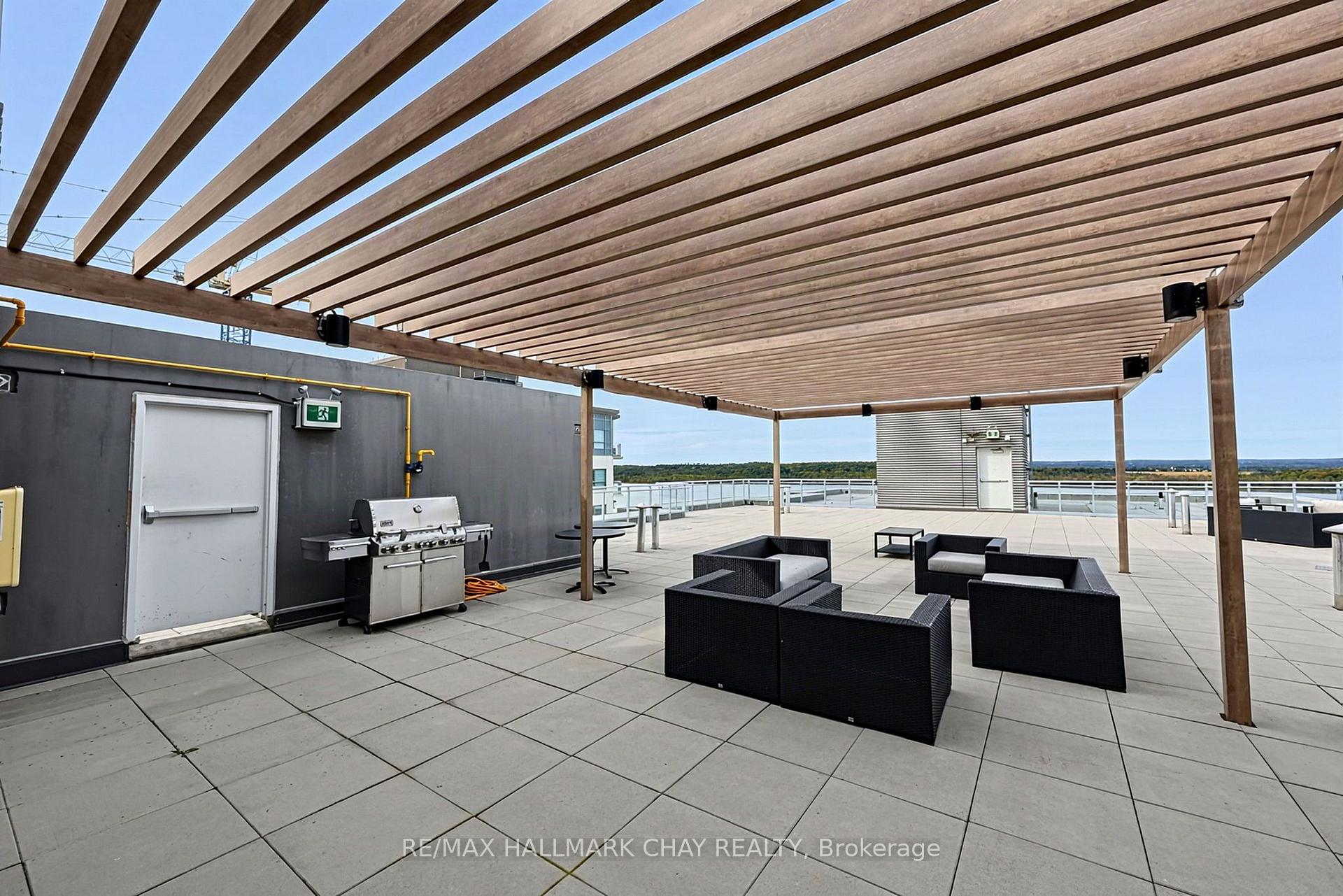 Photo 23 of Unit 819, 58 Lakeside Terrace, Barrie, Little Lake — HOMEH