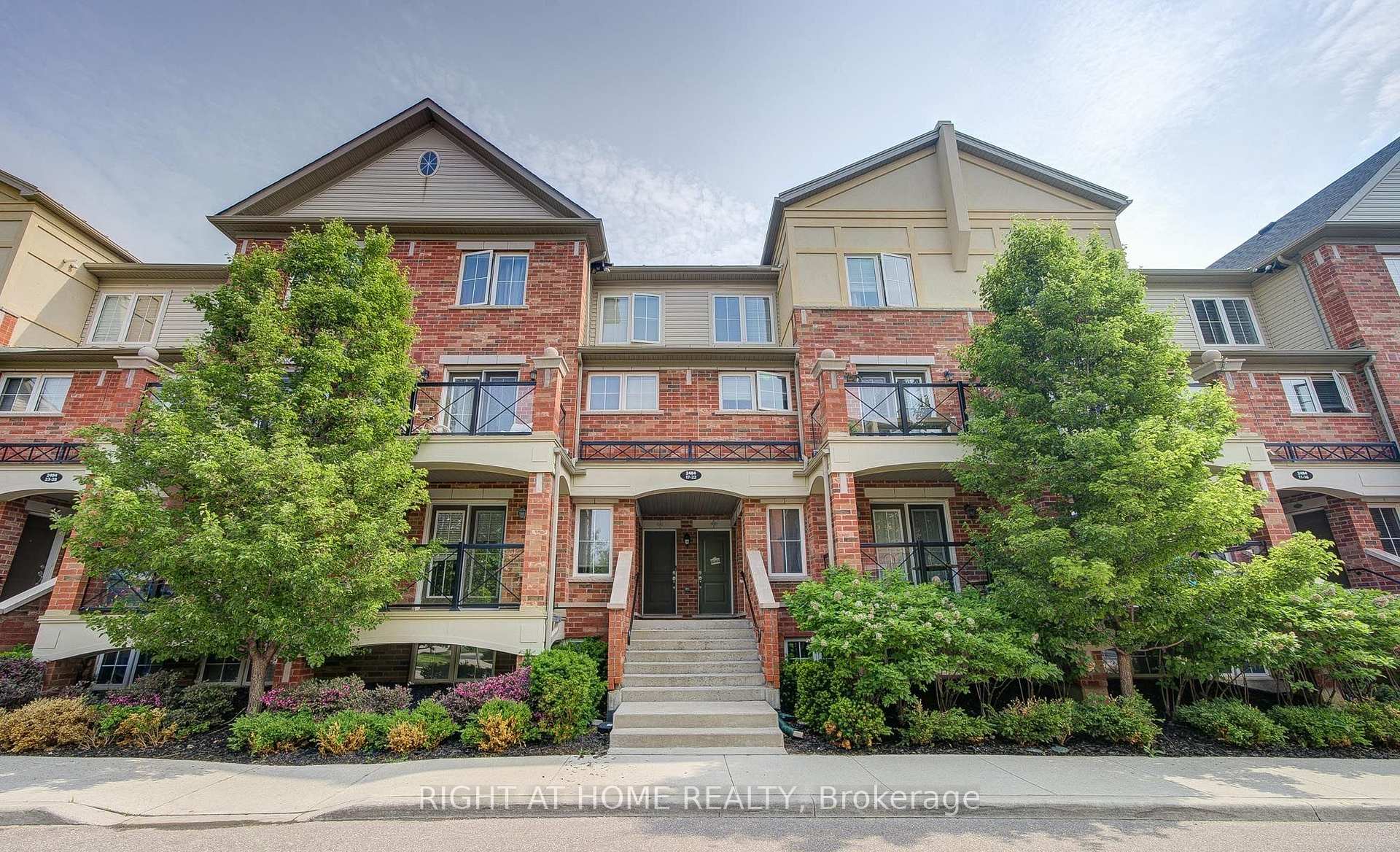 Photo 1 of Unit #17, 2484 Post Road, Oakville, River Oaks — HOMEH