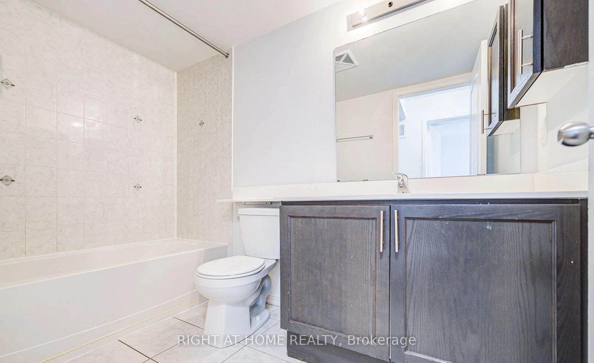 Photo 7 of Unit #17, 2484 Post Road, Oakville, River Oaks — HOMEH
