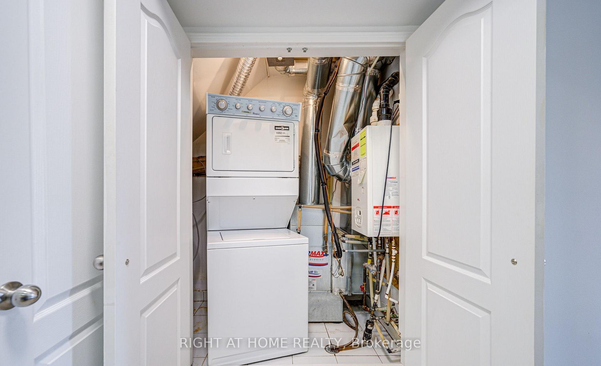 Photo 13 of Unit #17, 2484 Post Road, Oakville, River Oaks — HOMEH