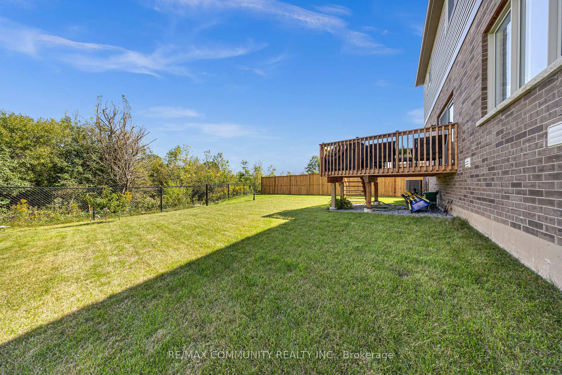 Photo 26 of 132 Westcott Road, Welland, West Welland — HOMEH