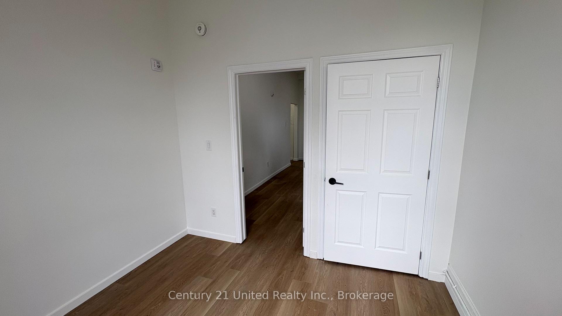 Photo 6 of Unit 9, 172.5 Hunter Street W, Peterborough, Town Ward 3 — HOMEH