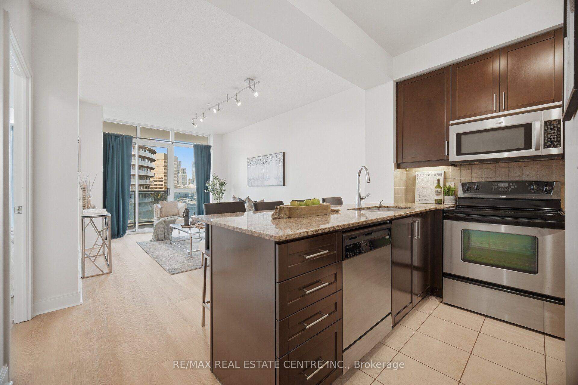 Photo 5 of Unit 607, 80 Absolute Avenue, Mississauga, City Centre — HOMEH