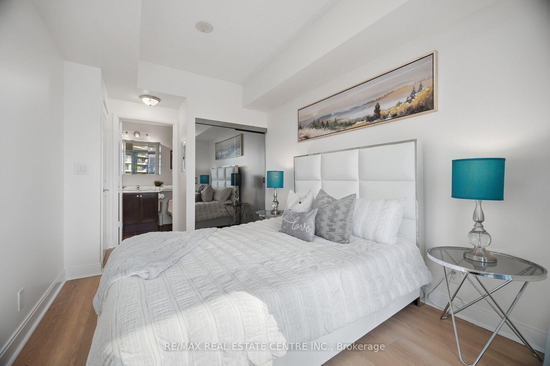 Photo 13 of Unit 607, 80 Absolute Avenue, Mississauga, City Centre — HOMEH