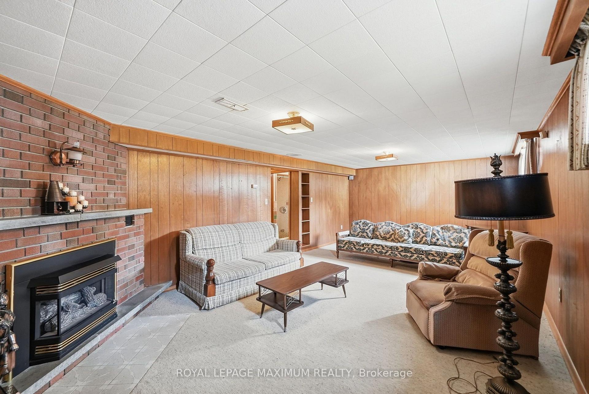 Photo 34 of 35 Norfield Crescent, Etobicoke, Elms-Old Rexdale — HOMEH