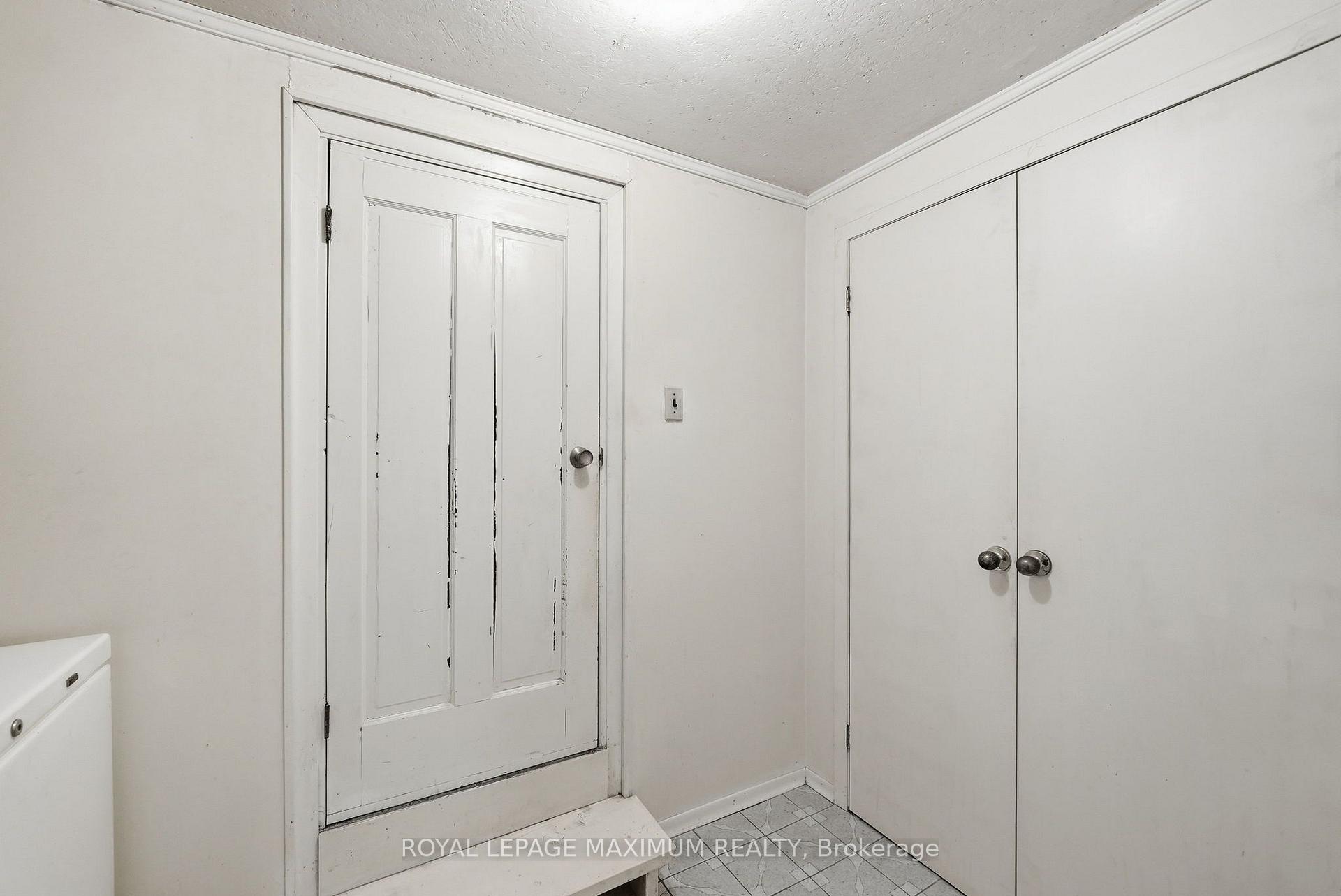 Photo 41 of 35 Norfield Crescent, Etobicoke, Elms-Old Rexdale — HOMEH
