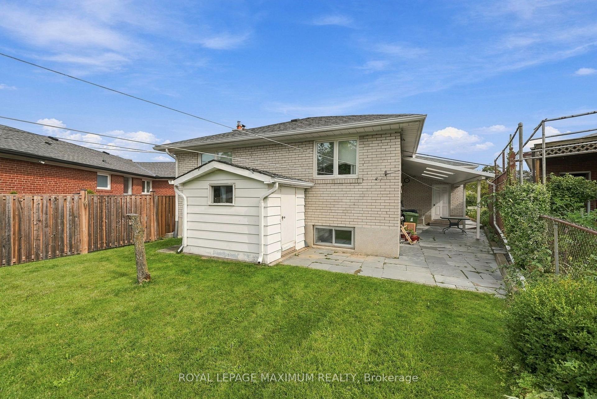 Photo 45 of 35 Norfield Crescent, Etobicoke, Elms-Old Rexdale — HOMEH