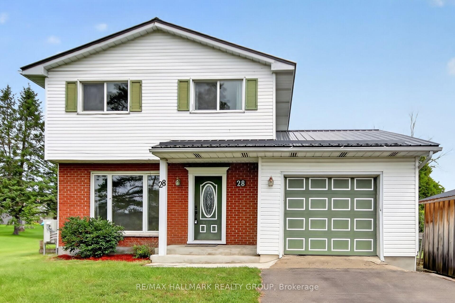 Photo 3 of 28 Second Street, Edwardsburgh/Cardinal, Edwardsburgh/Cardinal Twp — HOMEH