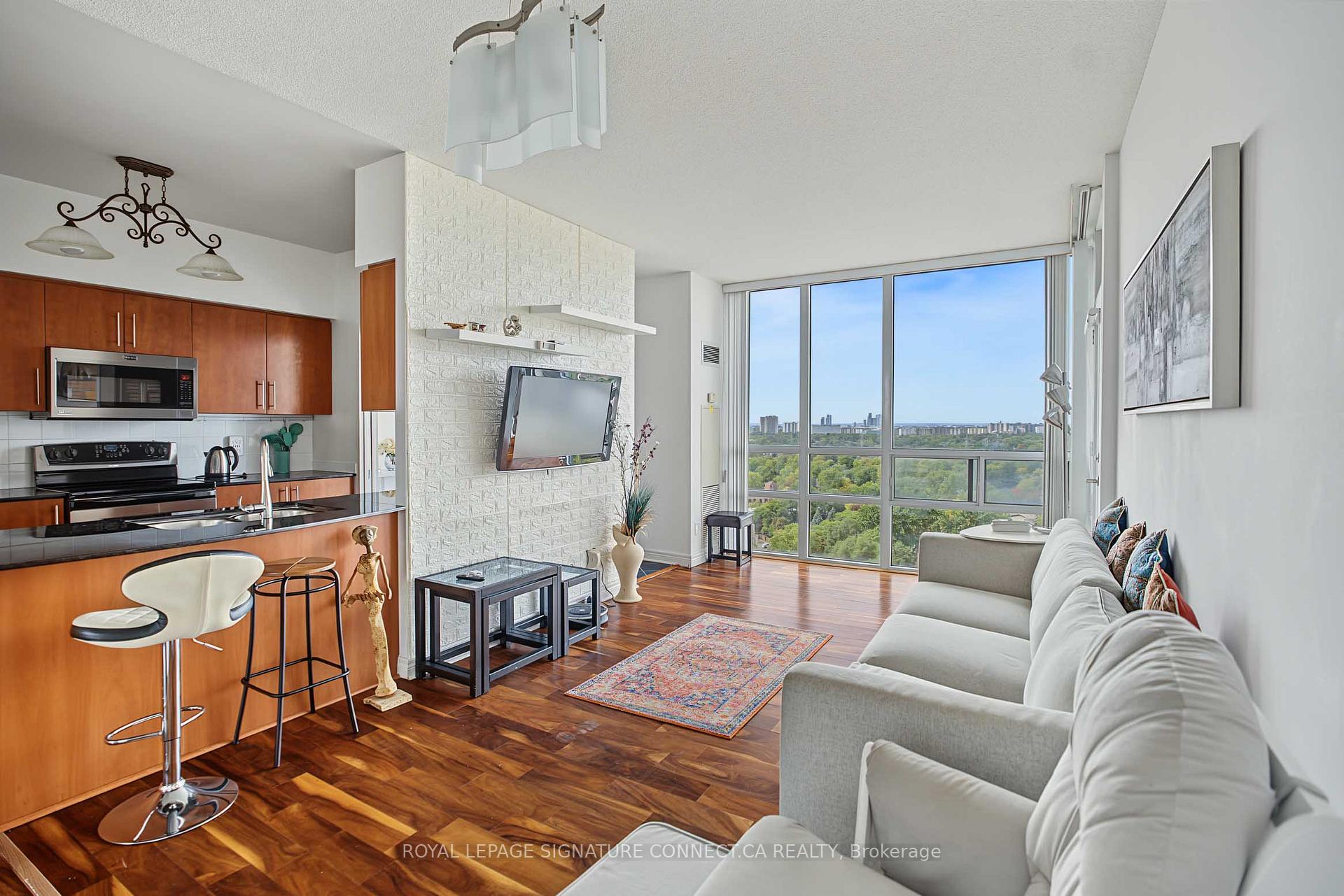 Photo 2 of Unit 2010, 509 Beecroft Road, North York, Willowdale West — HOMEH