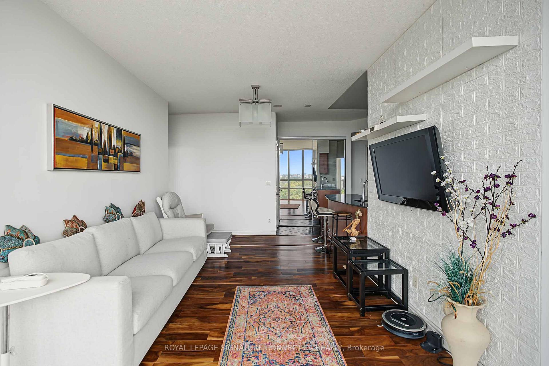 Photo 6 of Unit 2010, 509 Beecroft Road, North York, Willowdale West — HOMEH