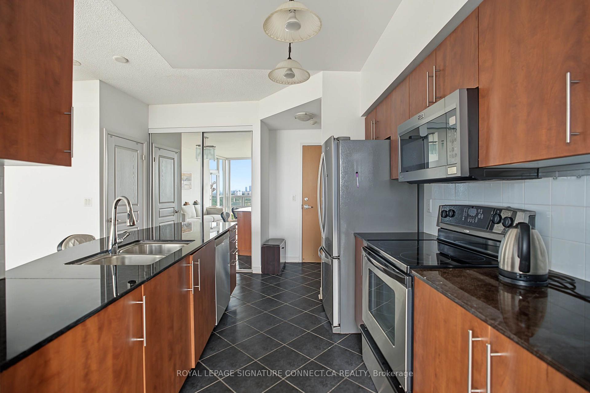 Photo 18 of Unit 2010, 509 Beecroft Road, North York, Willowdale West — HOMEH