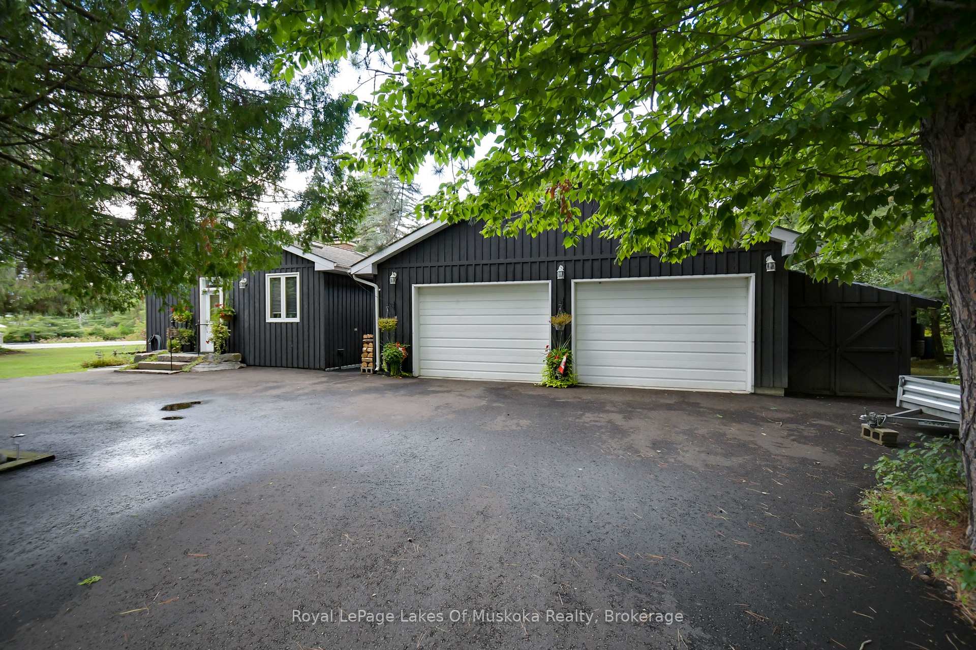 Photo 2 of 2 Leslie Drive W, Bracebridge, Monck (Bracebridge) — HOMEH