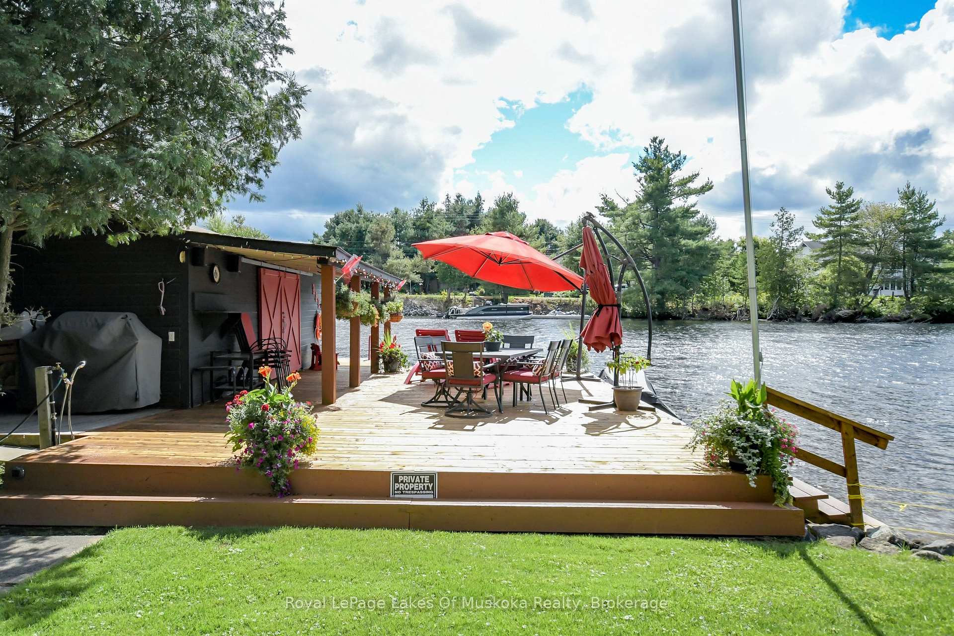 Photo 9 of 2 Leslie Drive W, Bracebridge, Monck (Bracebridge) — HOMEH
