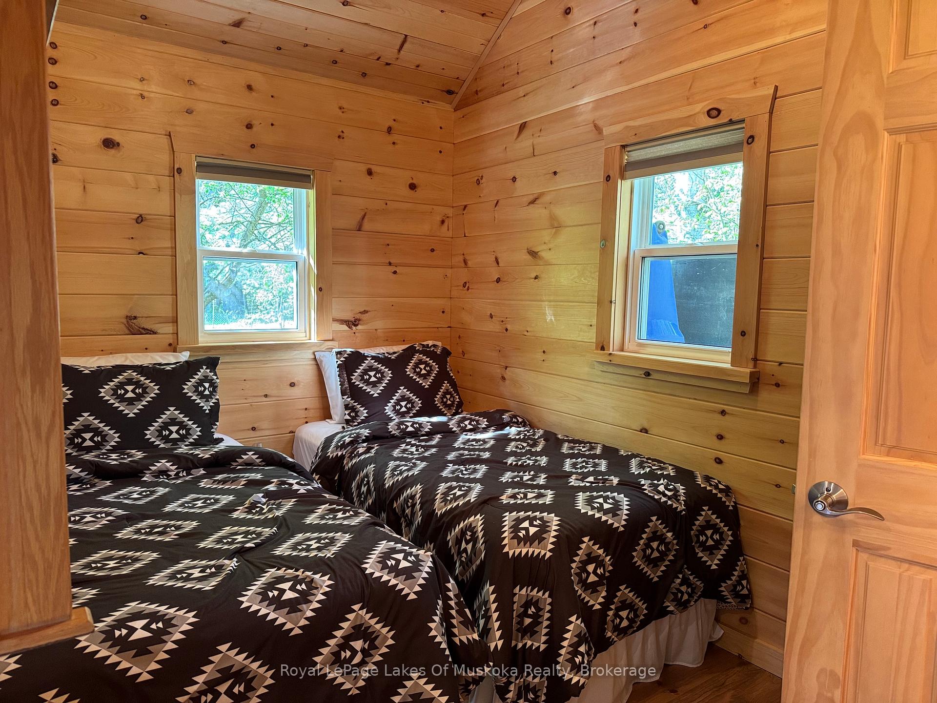 Photo 26 of 2 Leslie Drive W, Bracebridge, Monck (Bracebridge) — HOMEH