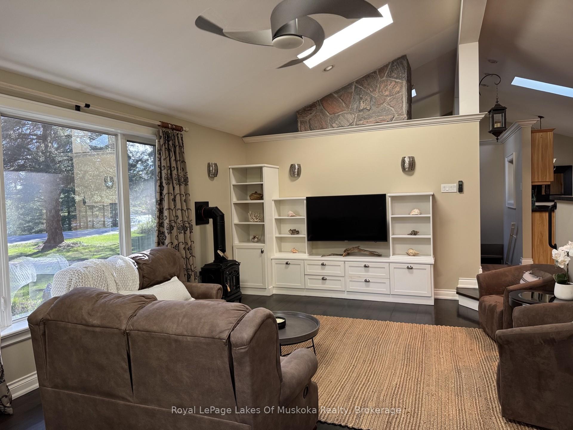 Photo 41 of 2 Leslie Drive W, Bracebridge, Monck (Bracebridge) — HOMEH