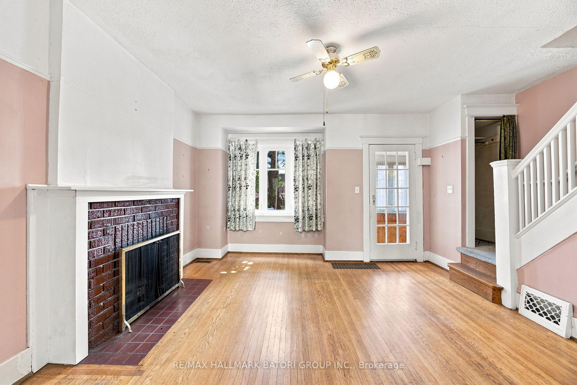 Photo 4 of 1390 Davenport Road, Toronto, Corso Italia-Davenport — HOMEH